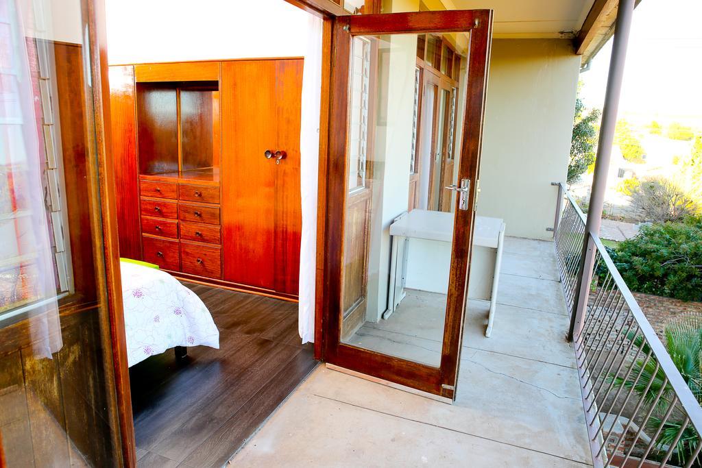 Oudtshoorn Homestay Accommodation المظهر الخارجي الصورة