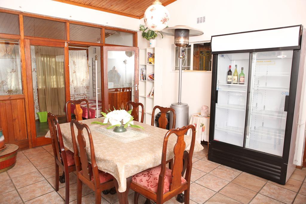 Oudtshoorn Homestay Accommodation المظهر الخارجي الصورة